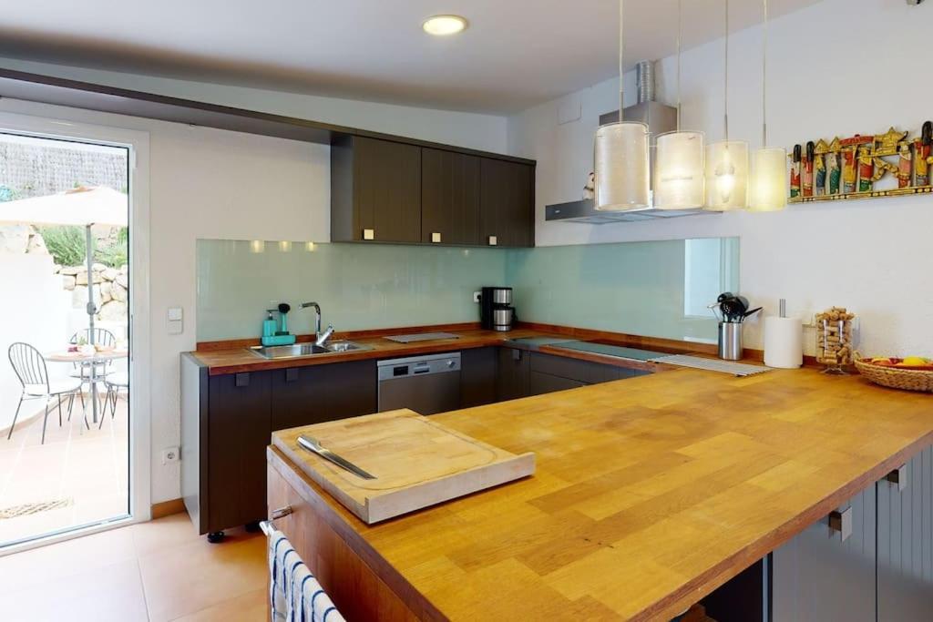 Lesal Villas Rentals, Villa Mar Azul, Tossa De Mar Bagian luar foto
