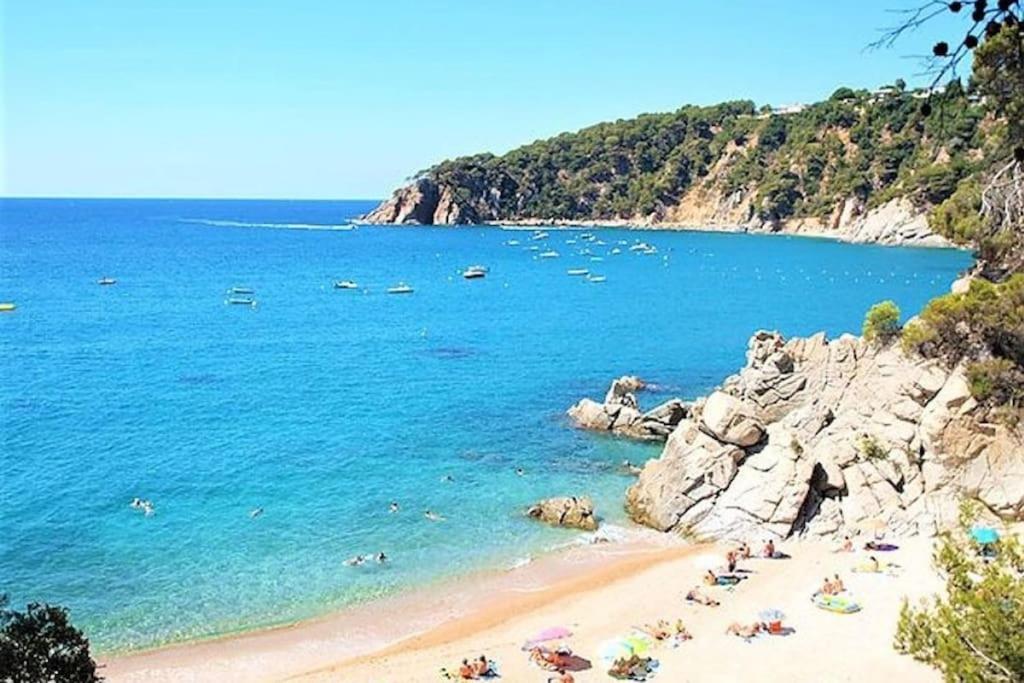Lesal Villas Rentals, Villa Mar Azul, Tossa De Mar Bagian luar foto